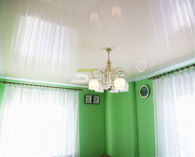 Натяжной потолок с комбинацией цвета | Портфолио 5Plus | Киев ⋆ Днепр ⋆