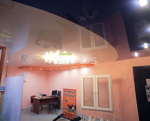 Двухцветный натяжной потолок в офисе | Портфолио 5Plus | Киев ⋆ Днепр ⋆