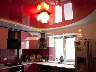 Натяжной потолок на кухне комбинация цвета - Фото 5plus ракурс 1