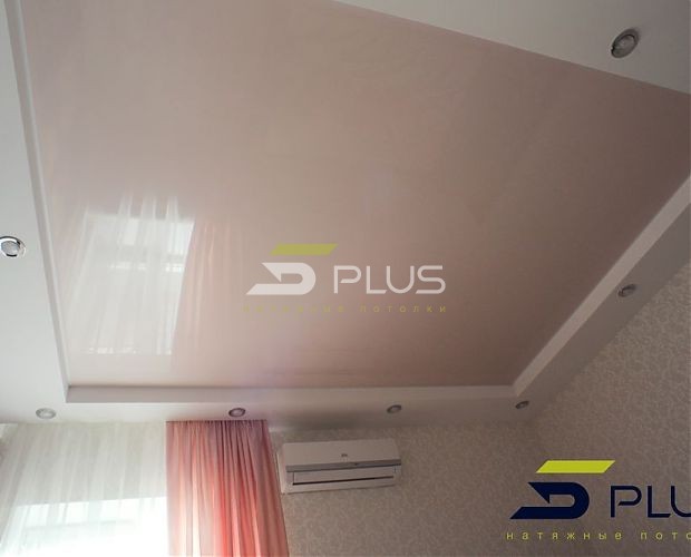 Светло-розовый натяжной потолок в спальне | Портфолио 5plus | Киев ⋆ Днепр ⋆