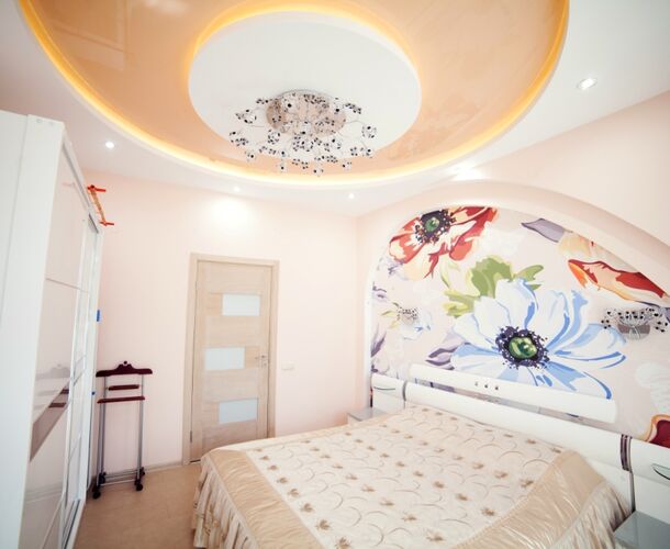 Нежный натяжной потолок в спальне | Портфолио 5Plus | Киев ⋆ Днепр ⋆