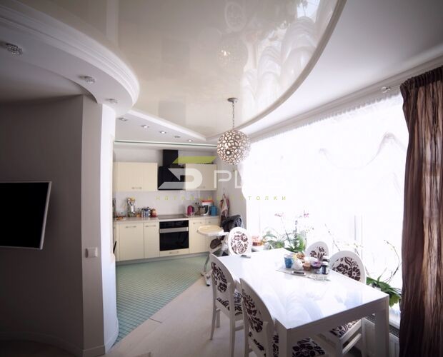 Утонченный натяжной потолок для кухни-гостиной | Портфолио 5Plus | Киев ⋆ Днепр ⋆