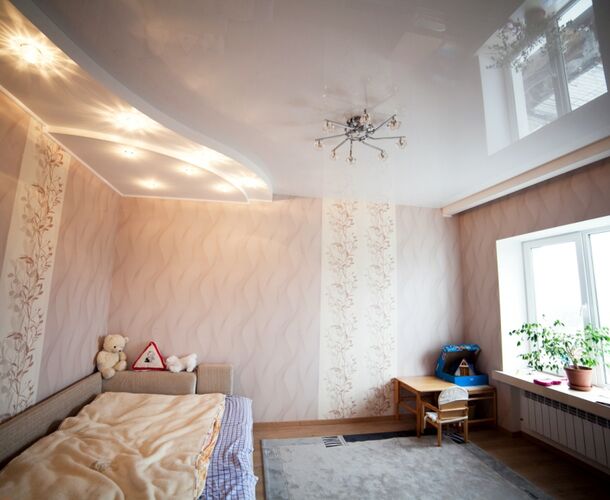 Белый натяжной потолок в детской  | Портфолио 5Plus | Киев ⋆ Днепр ⋆