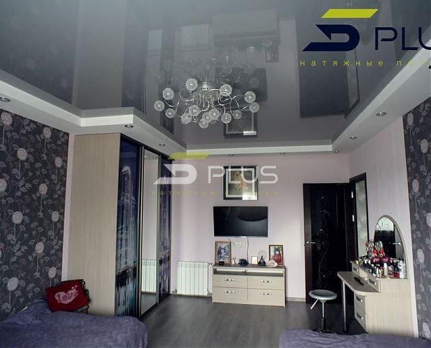 Натяжной потолок в спальне в серых тонах | Портфолио 5Plus | Киев ⋆ Днепр ⋆